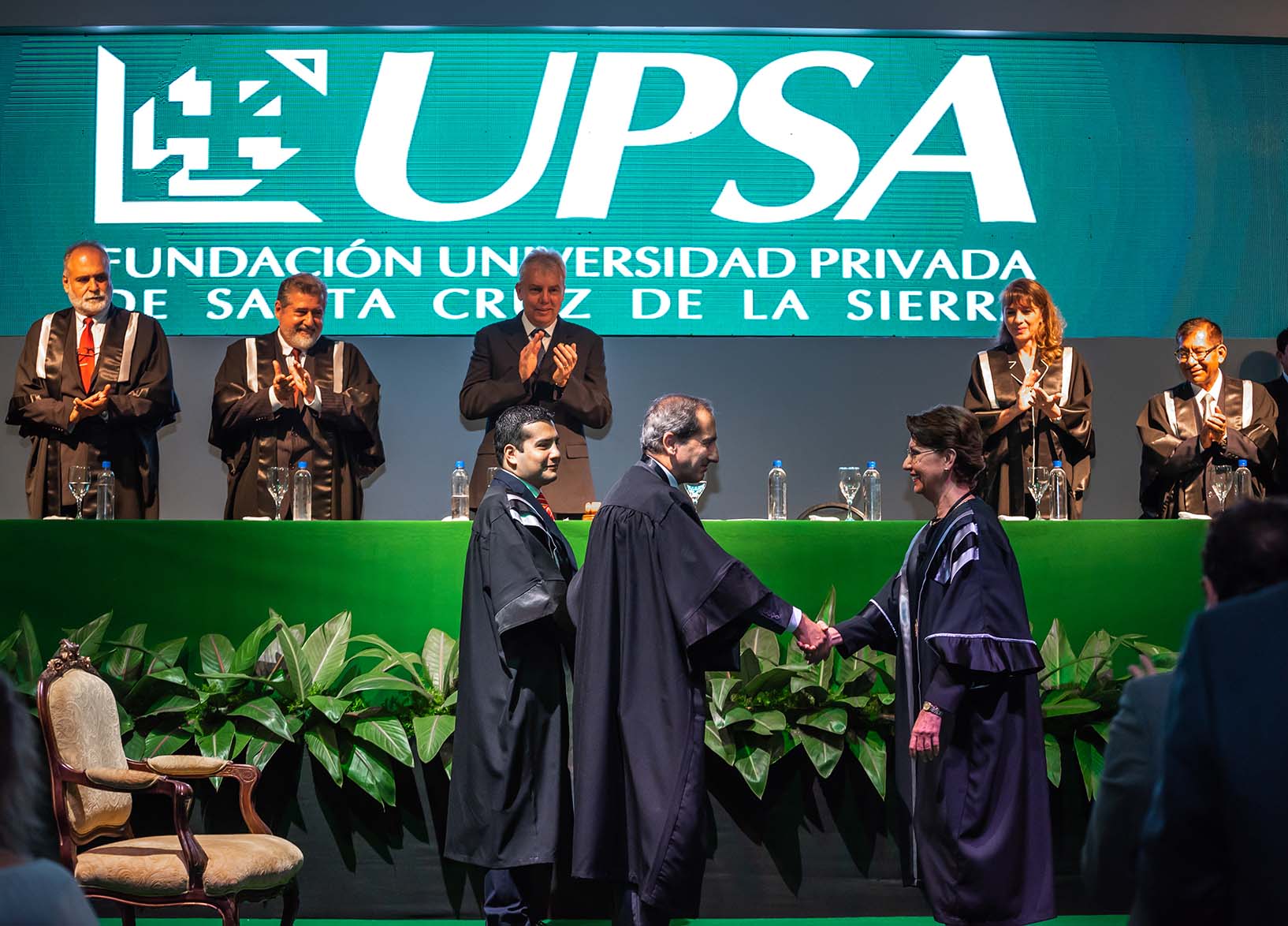 Rector de la Universidad de Navarra recibe Grado “Doctor Honoris Causa” 