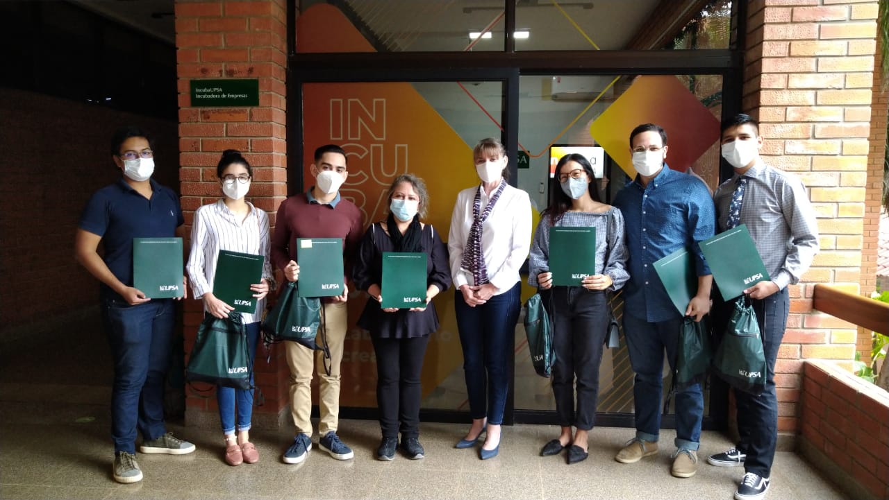 Estudiantes UPSA destacaron en Simulación de Negocios